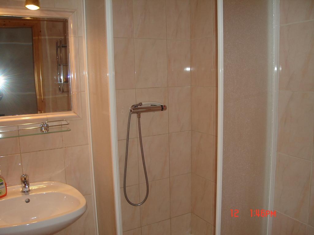 Klassz Apartmanhaz Apartment Balatonfüred Стая снимка